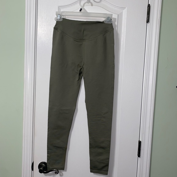 ✨ LOWEST PRICE✨ NEW Green Gymshark Leggings - Picture 8 of 11